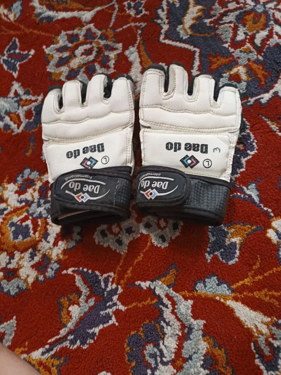 لوازم تکواندو سایز متوسط، تمیز و کامل|تجهیزات ورزشی|اهواز, ۳۰ متری|دیوار