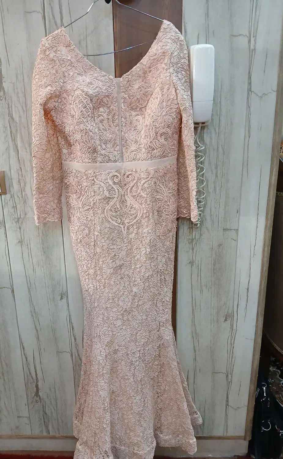 لباس|لباس|همدان, |دیوار