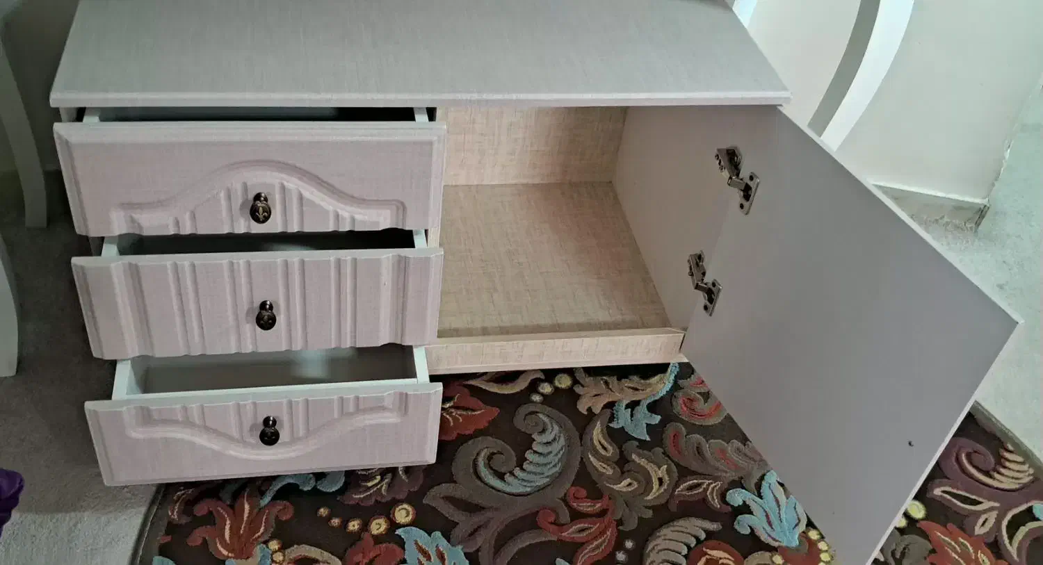 کمد یا پاتختی بزرگ|جاکفشی، کمد، دراور|اندیشه, اندیشه فاز ۴|دیوار