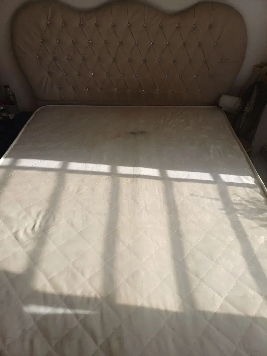 تخت دونفره با تشک|تشک تختخواب|کلاچای, |دیوار