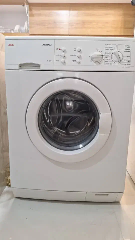 فروش ماشین لباس شویی کارکرده در حد نو AEG|ماشین لباسشویی و خشک‌کن لباس|شیراز, تلخ داش|دیوار