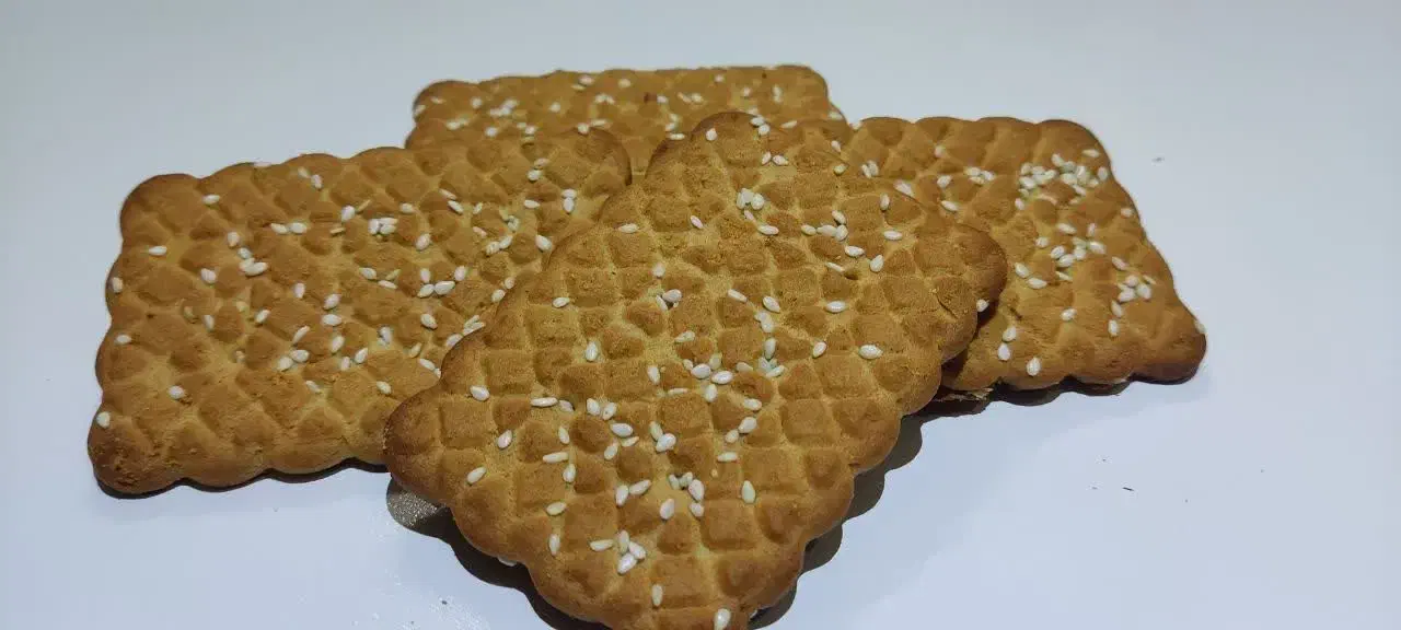 بیسکویت|خوردنی و آشامیدنی|مشکیندشت, |دیوار