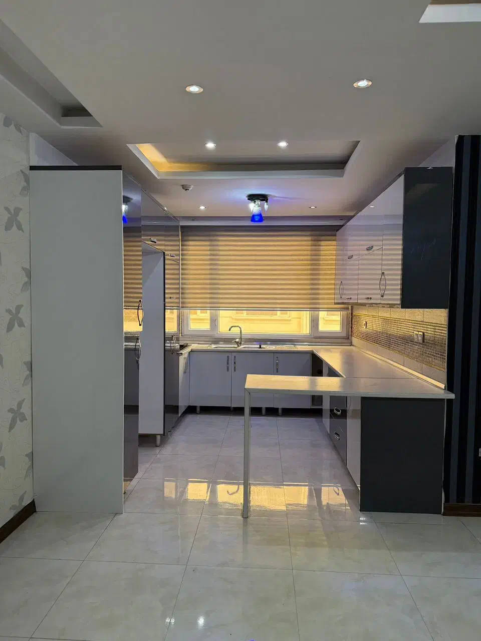 ۸۰متر/مجتمع آریو/شهرک شاهد/با۵۷۰م وام آماده|فروش آپارتمان|شهریار, شهرک شاهد|دیوار