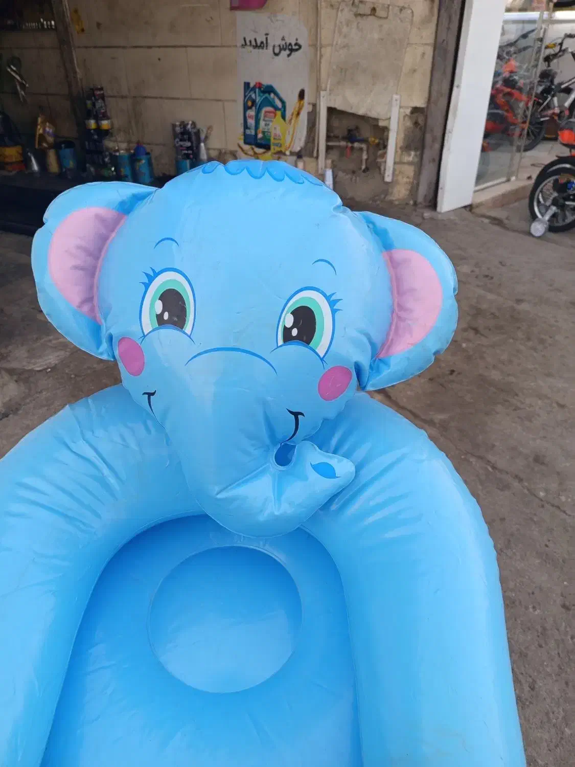 صندلی بادی کودک|تخت و صندلی بچه|بروجرد, |دیوار