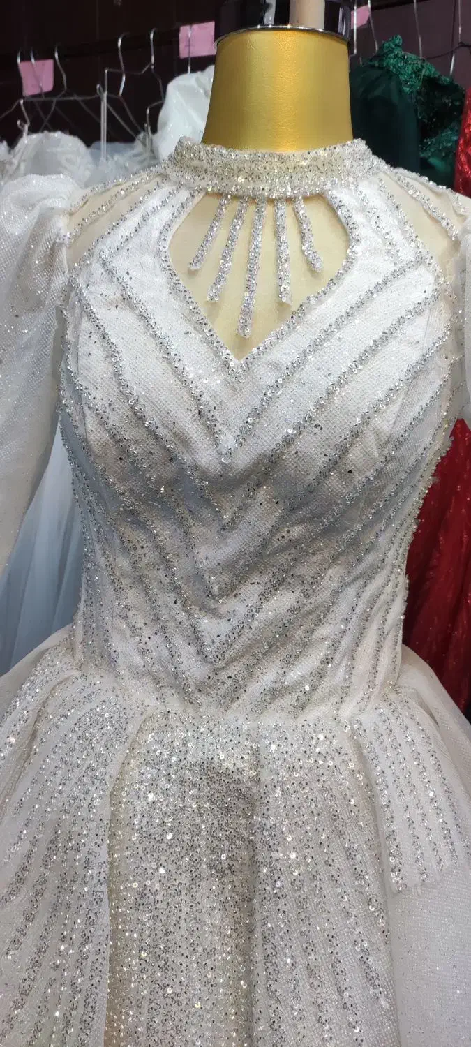 واگذاری وفروش لباسهای عروس ونامزدی بانازلترین قیمت|لباس|ایذه, |دیوار