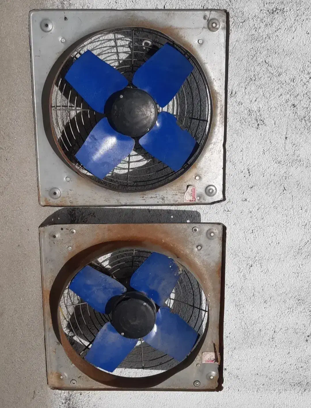 فن و هواکش صنعتی|پنکه و تصفیهکنندهٔ هوا|میبد, |دیوار