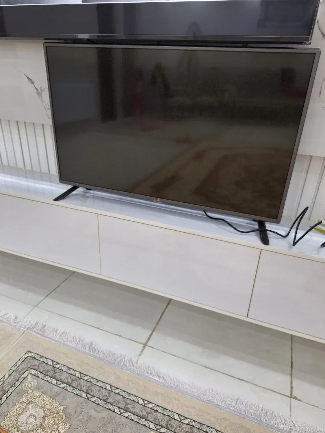 تلوزیون|تلویزیون و پروژکتور|قیدار, |دیوار