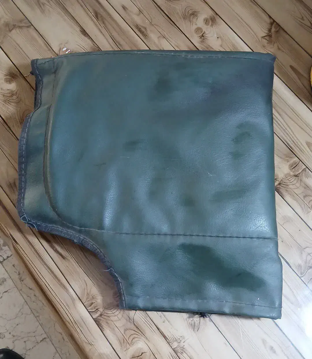 طلق و دستکش موتور سالم|قطعات یدکی و لوازم جانبی|قم, هفت تیر|دیوار