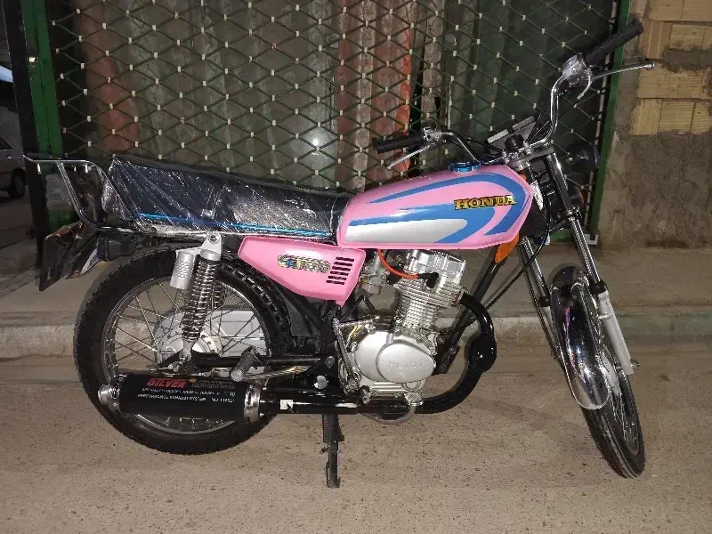 موتور۱۲۵ هیلتون|موتورسیکلت|مشهد, شهید جنگی|دیوار