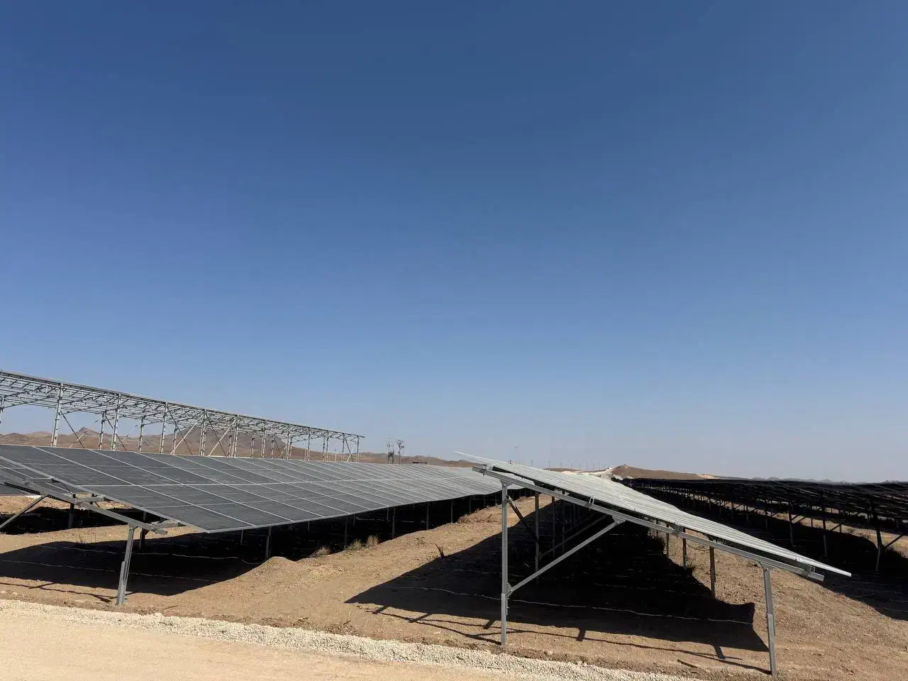 استخدام اکیپ های اجرایی نیروگاه خورشیدی|استخدام صنعتی، فنی، مهندسی|ساوه, |دیوار