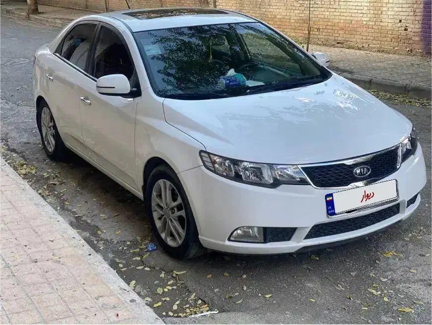 سراتو آپشنال ۲۰۰۰ مدل ۹۶ سفید|خودرو سواری و وانت|کرمانشاه, |دیوار