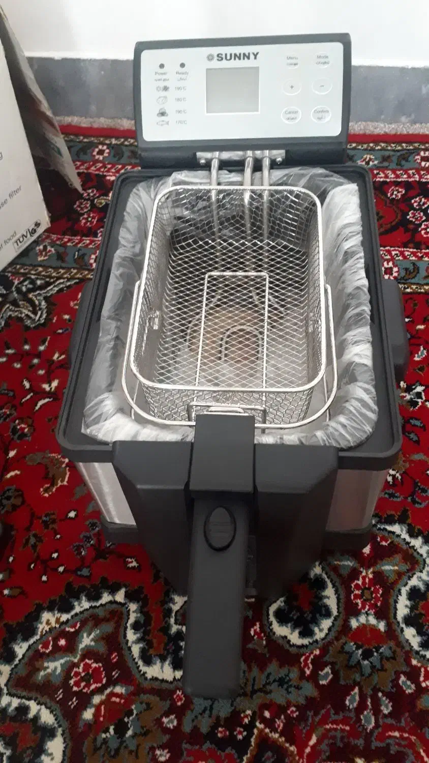 سرخ کن نو با کارتن|اجاق گاز و لوازم برقی پخت‌وپز|ملایر, |دیوار