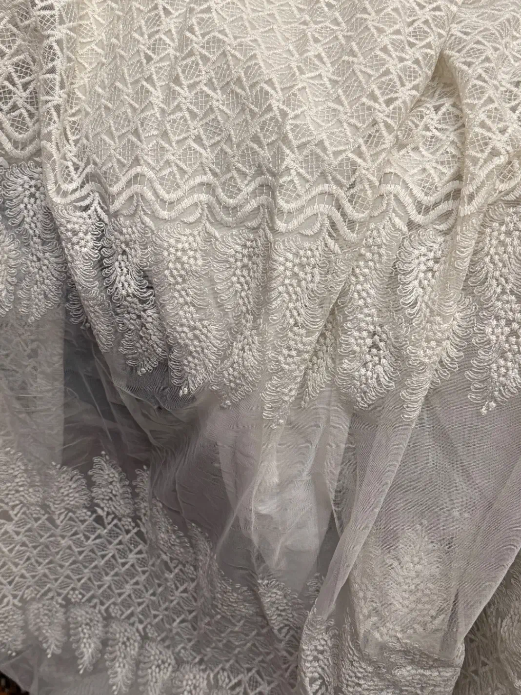 پرده عرض ۲/۵ و طول ۳ متر|پرده، رانر، رومیزی|تهران, فردوس|دیوار