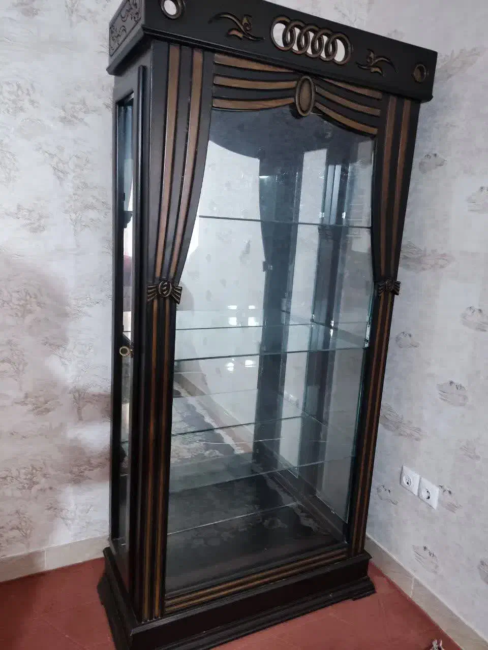 ویترین|بوفه، ویترین، کنسول|صدرا-فارس, فاز ۱|دیوار