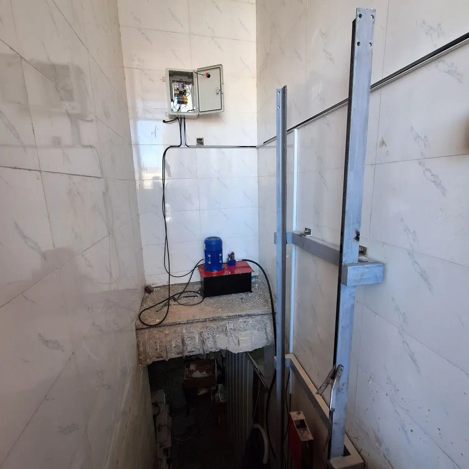 بالابر هیدرولیک اقساطی  بالابر دست دوم وگیربکسب|مصالح و تجهیزات ساختمان|اصفهان, احمدآباد|دیوار