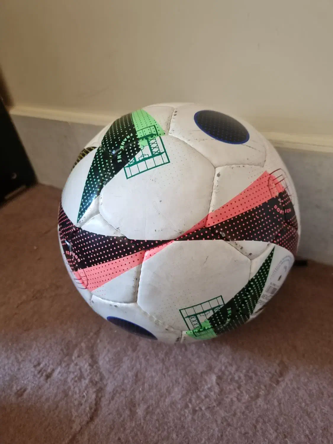 توپ یورو|ورزشهای توپی|اصفهان, دشتستان|دیوار