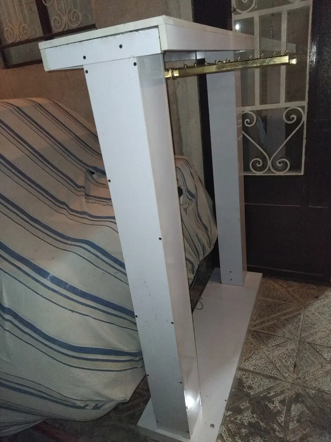 رگال ال ای دی دار|جاکفشی، کمد، دراور|نسیمشهر, |دیوار