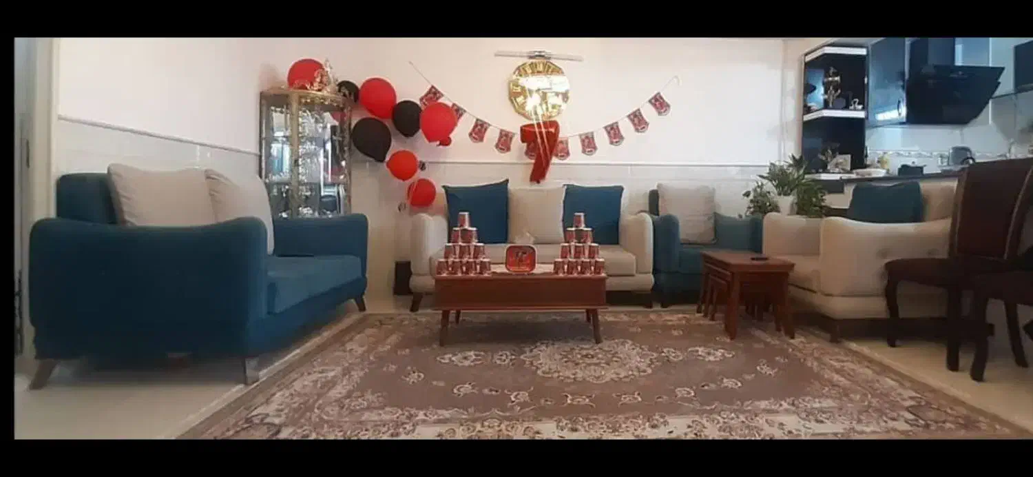 مبل هفت نفره راحتی سالم و تمیز|مبلمان خانگی و میز عسلی|قم, شهرک امام حسن|دیوار