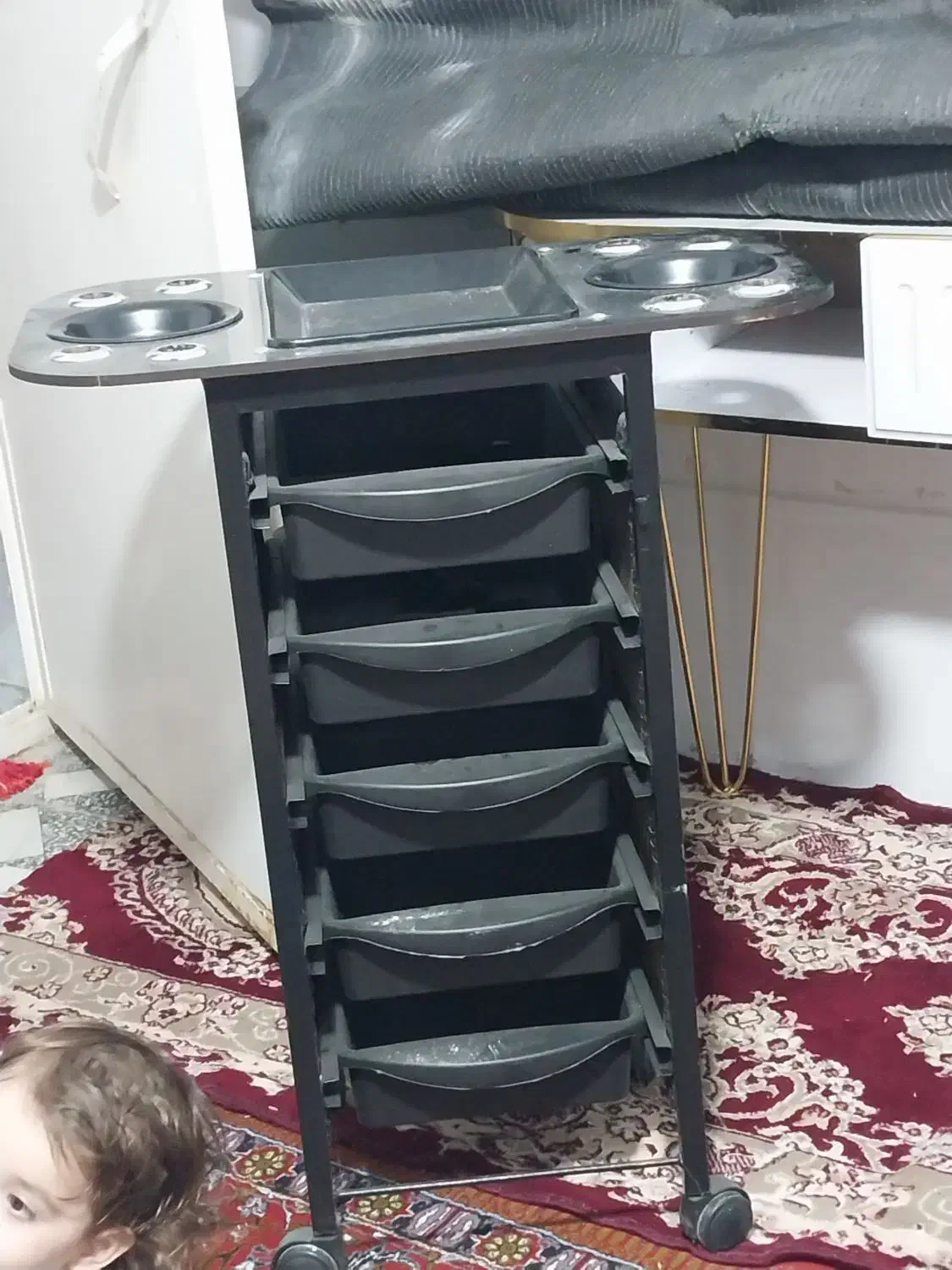 ترولی ارایشگاه|آرایشگاه و سالن‌های زیبایی|رستمکلا, |دیوار