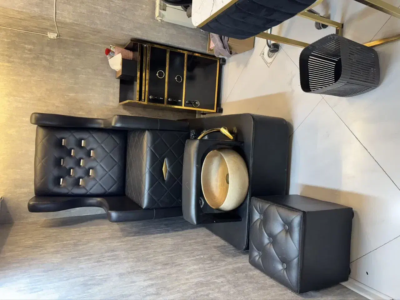 اجاره قسمتی ازسالن زیبایی200متری در کوثر|اجارهٔ دفتر کار، اتاق اداری، مطب|مشهد, کوثر|دیوار