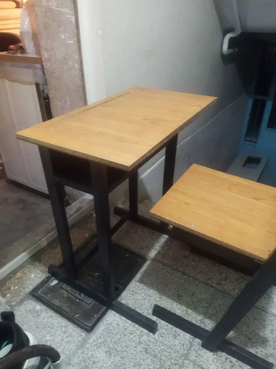 نیمکت مدرسه تک نفره|صندلی و نیمکت|ارومیه, |دیوار