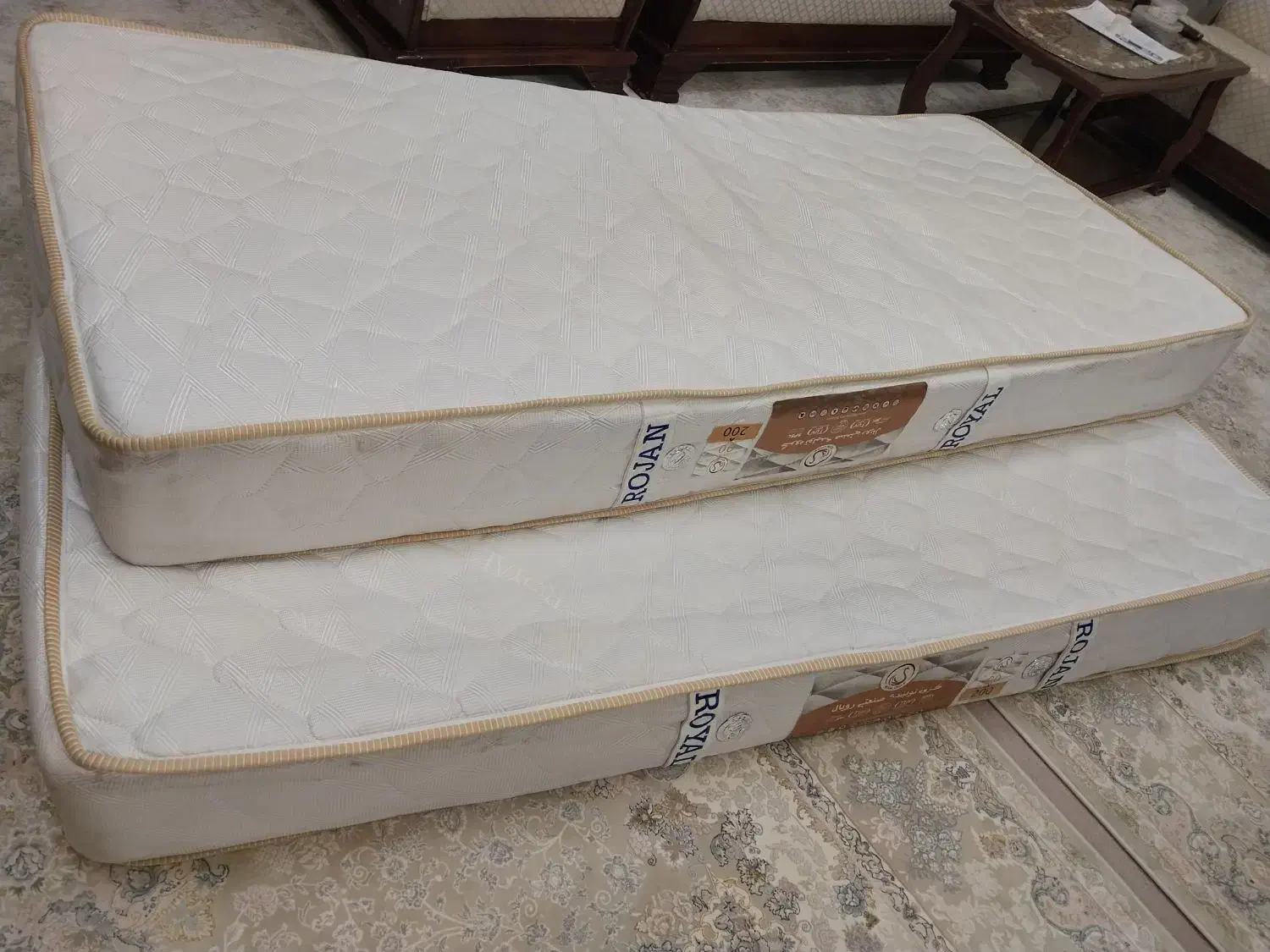 تشک رویال|تشک تختخواب|قم, بنیاد|دیوار