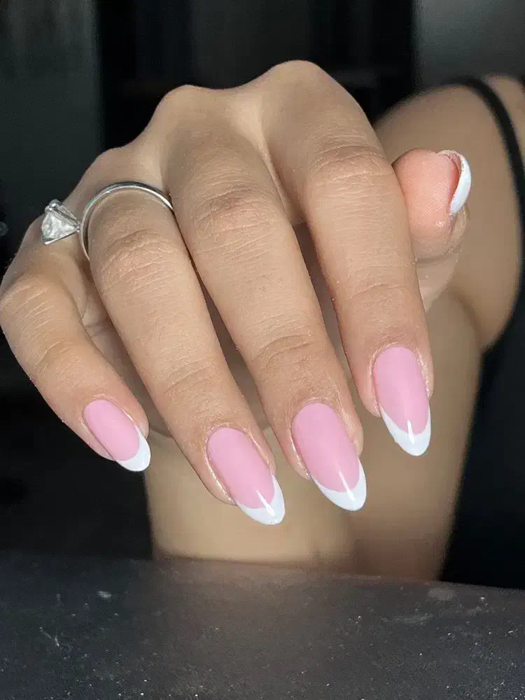 کاشت ناخن|خدمات آرایشگری و زیبایی|گنبد کاووس, |دیوار