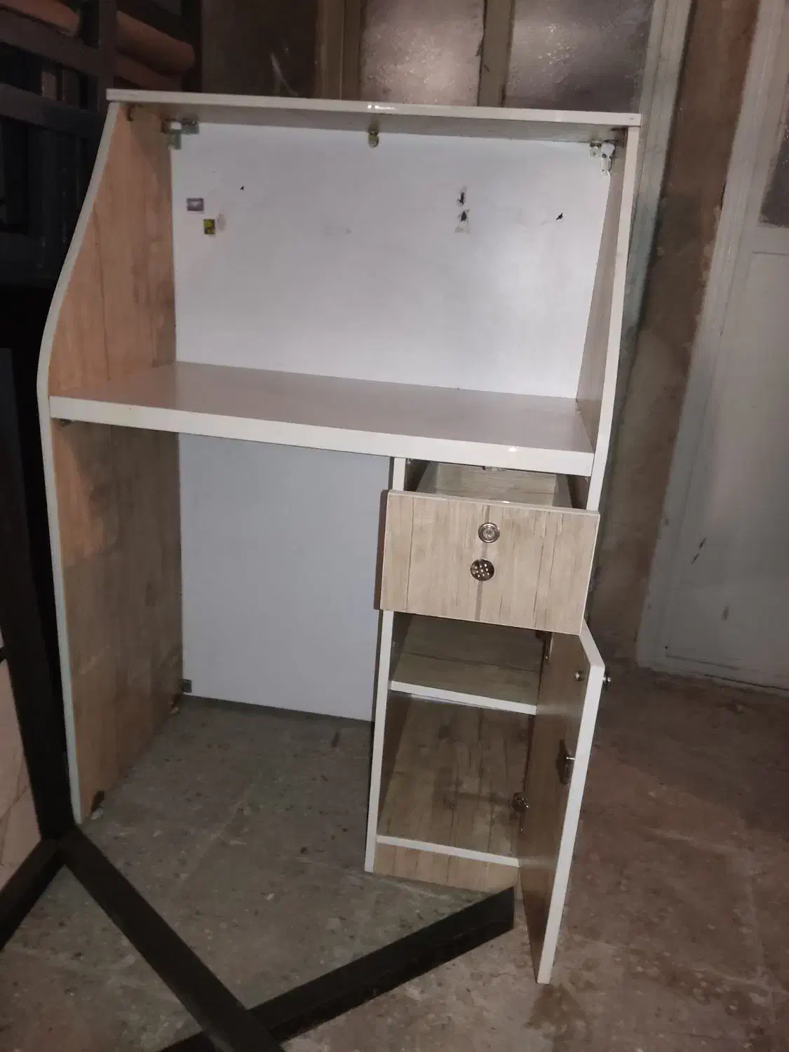 میز تحریر|میز تحریر و کامپیوتر|تهران, دولاب|دیوار