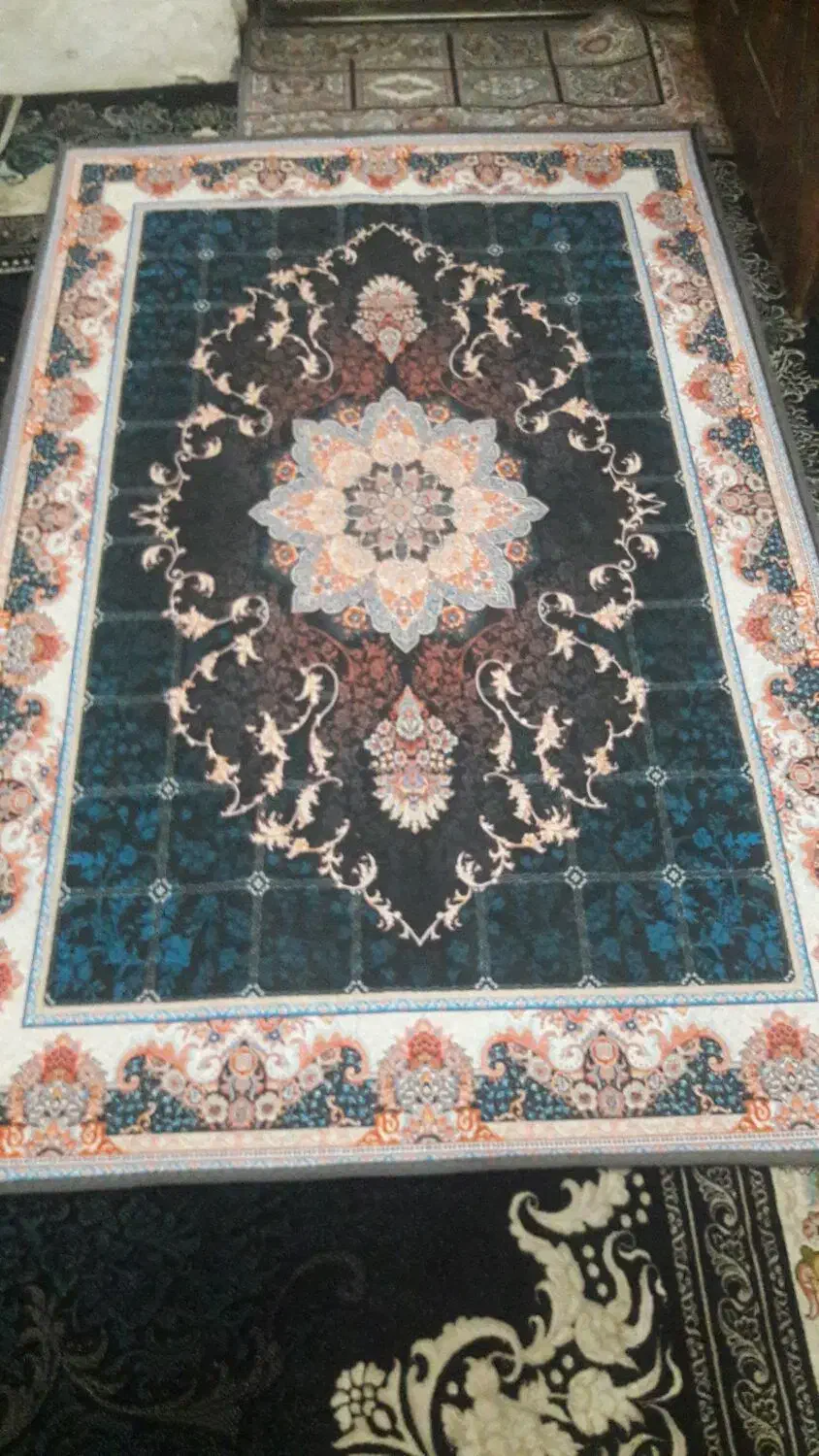 قالیچه|فرش|اصفهان, عمان سامانی|دیوار