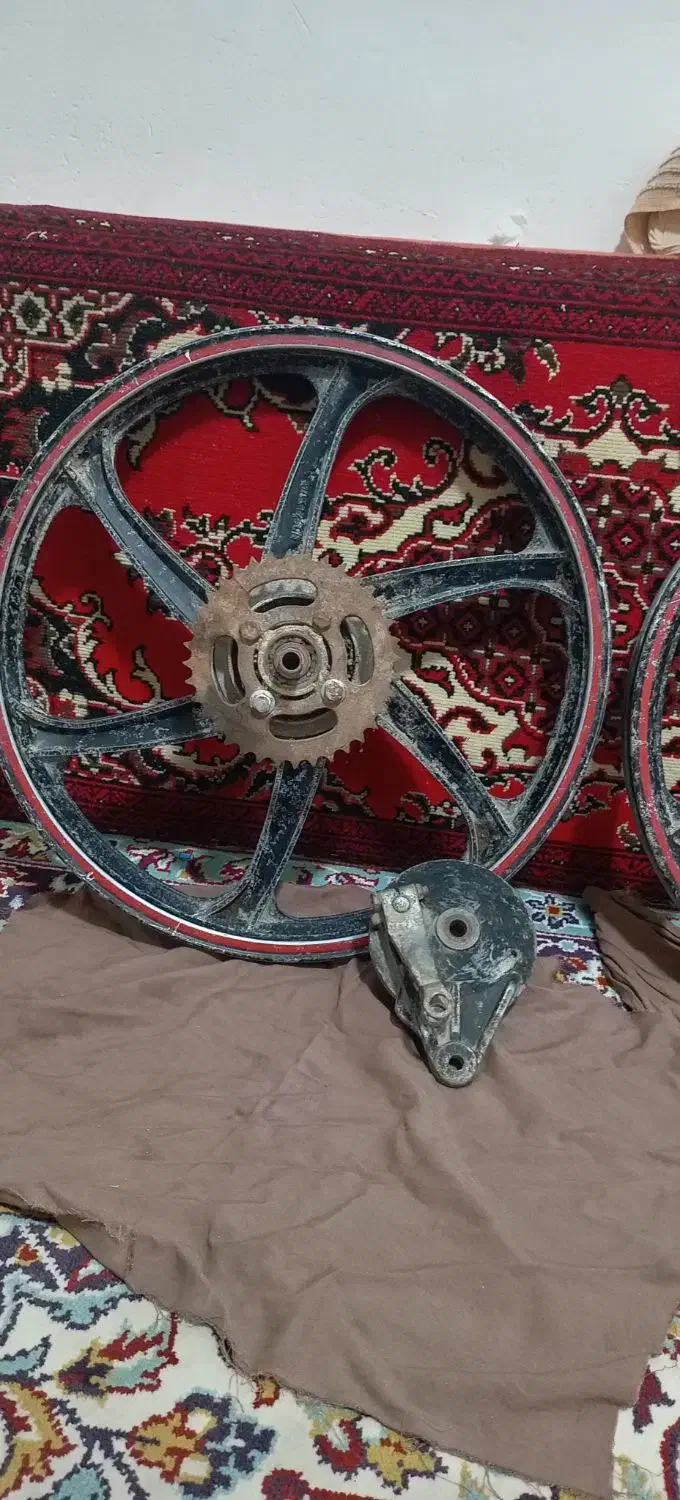 طوقه موتور کمک یه جفت|موتورسیکلت|سبزوار, شرق کال جنوبی (شمس آبادی)|دیوار