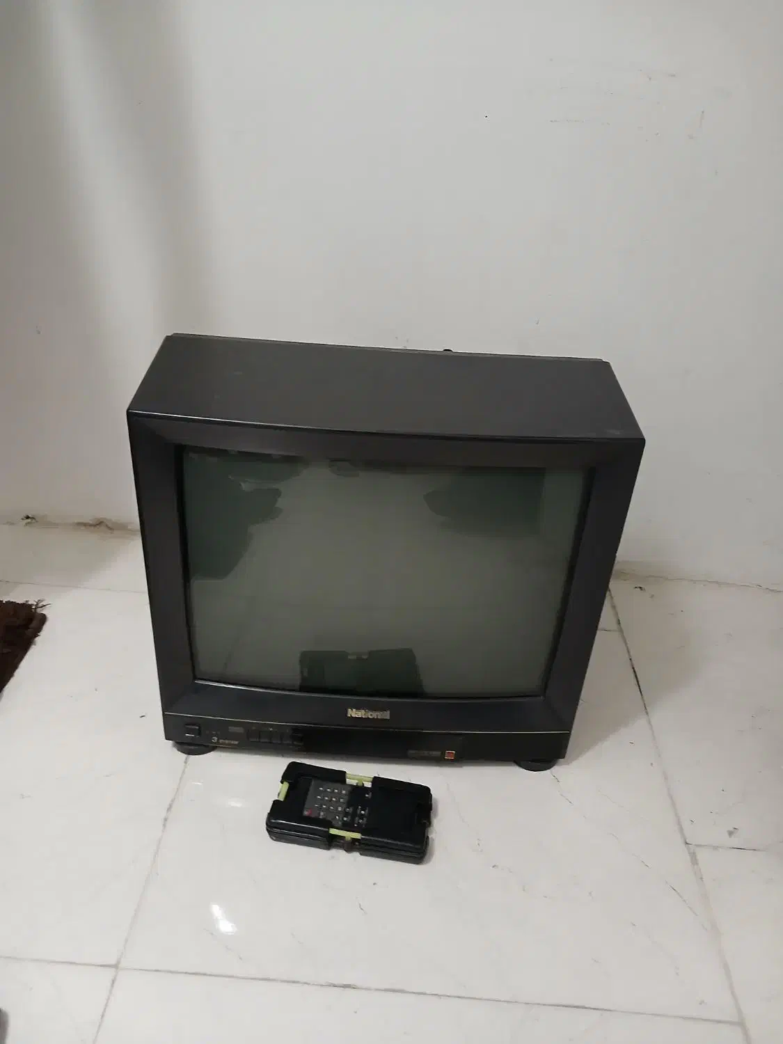 تلوزیون۲۱ اینچ|تلویزیون و پروژکتور|بهارستان, |دیوار