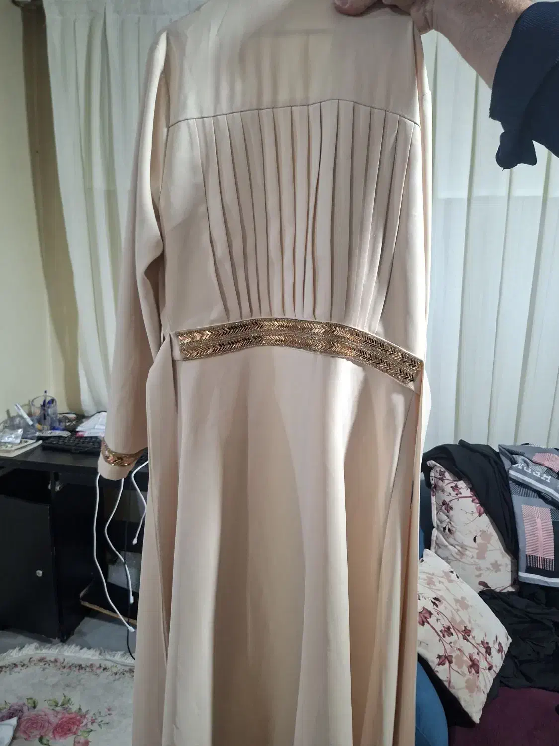 مانتو مجلسی|لباس|مشهد, کوشش|دیوار