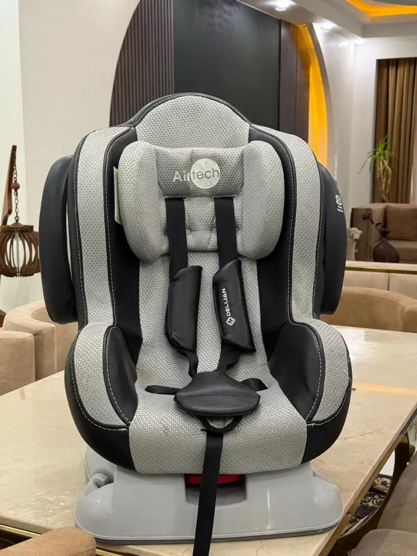 فروش صندلی کودک کاملا نو بدون خط و خش|تخت و صندلی بچه|فردیس, قریشی|دیوار