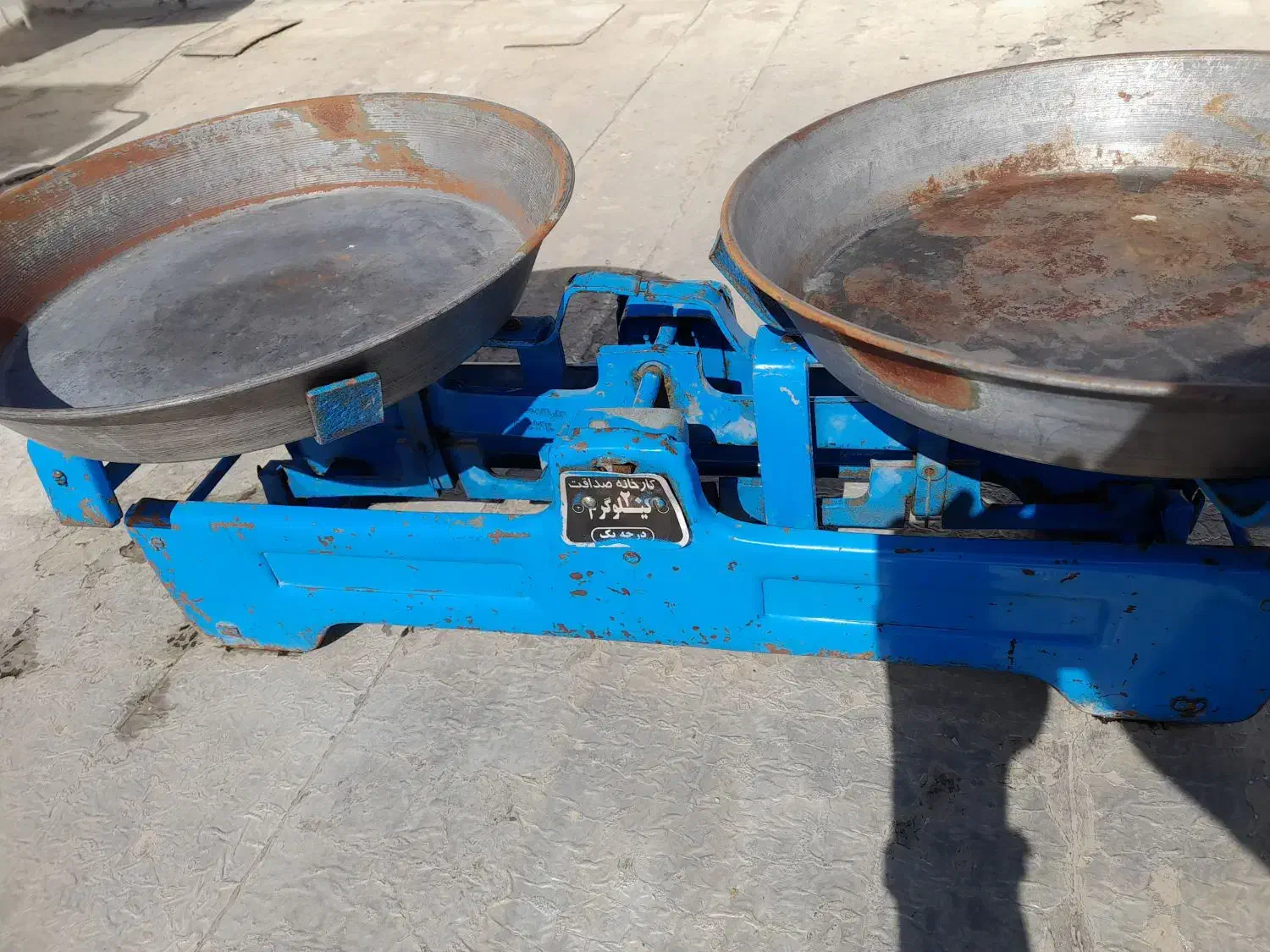 فروش ترازو مدل قدیمی|فروشگاه و مغازه|همدان, |دیوار