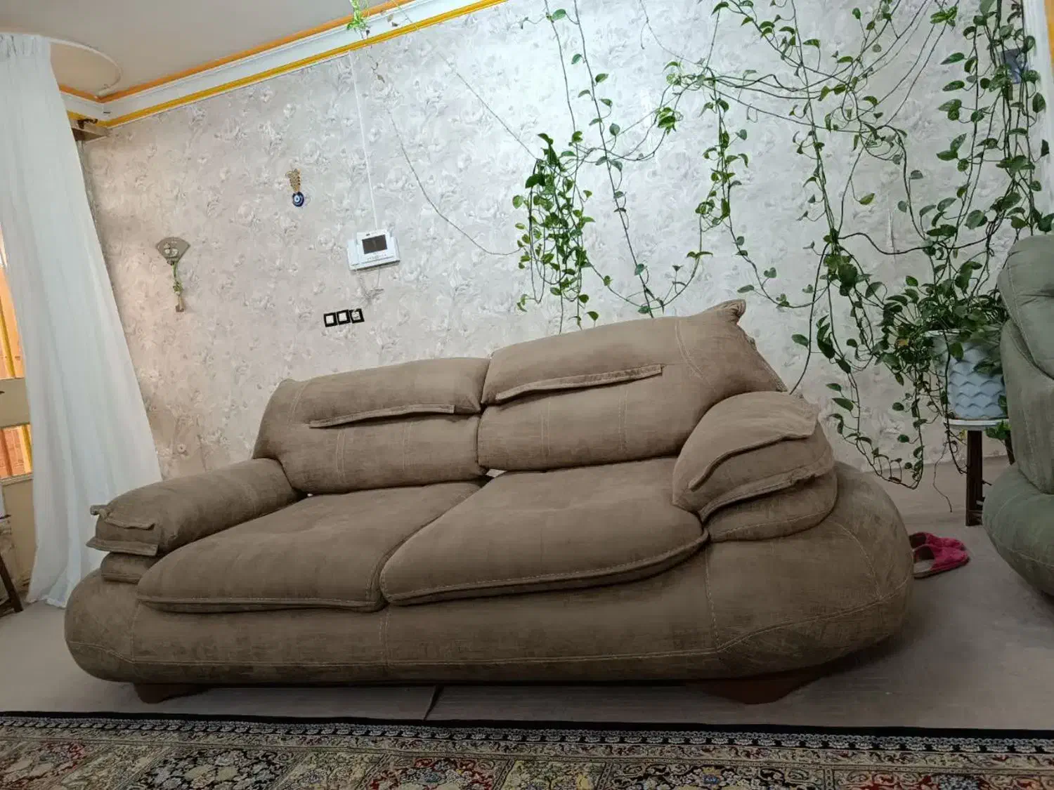 مبلمان هشت نفره در حد نو|مبلمان خانگی و میز عسلی|گلبهار, شهر جدید گلبهار|دیوار