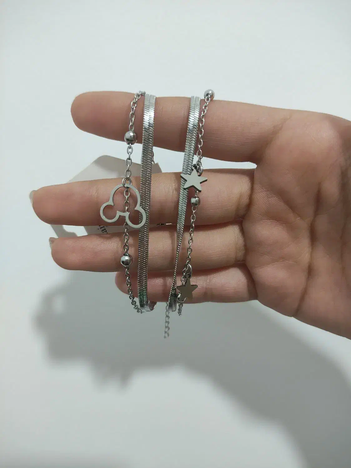 دستبند دولاین|بدلیجات|سبزوار, قلعه‌نو دهزار|دیوار