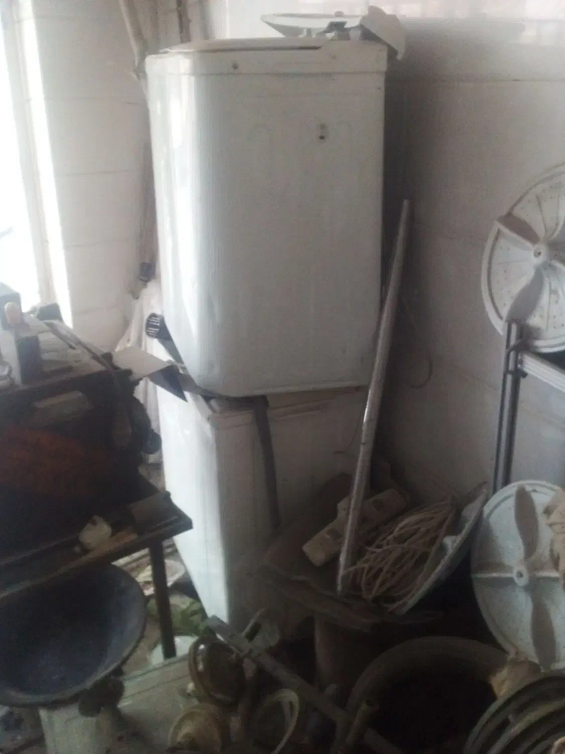 ماشین لباسشویی دوقلودوعدد|ماشین لباسشویی و خشک‌کن لباس|لردگان, |دیوار