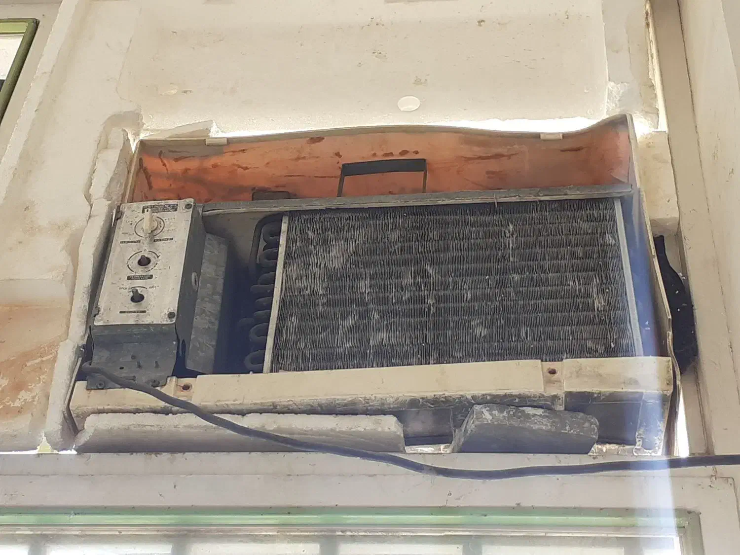 کولر پنجره ای|کولر گازی و فنکوئل|القجر, |دیوار