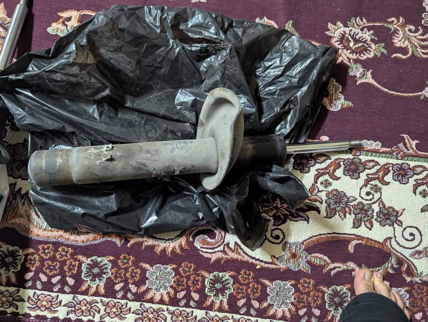 کمک 206 روغنی اصل فرانسه و کمک ریگلاژی 206|قطعات یدکی و لوازم جانبی|رشت, لاکان|دیوار