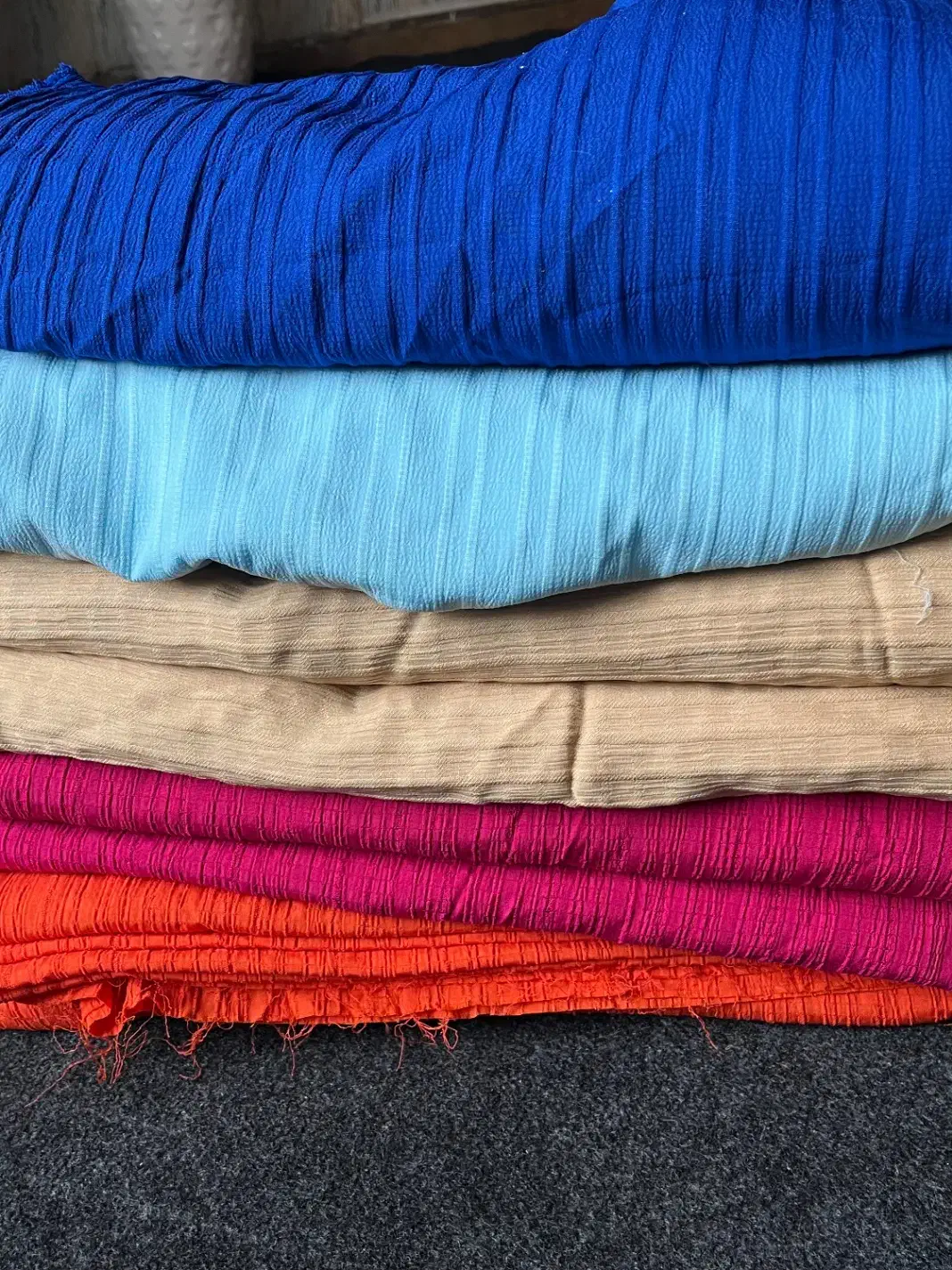 پارچه عمده|لوازم خیاطی و بافتنی|شیراز, بریجستون|دیوار