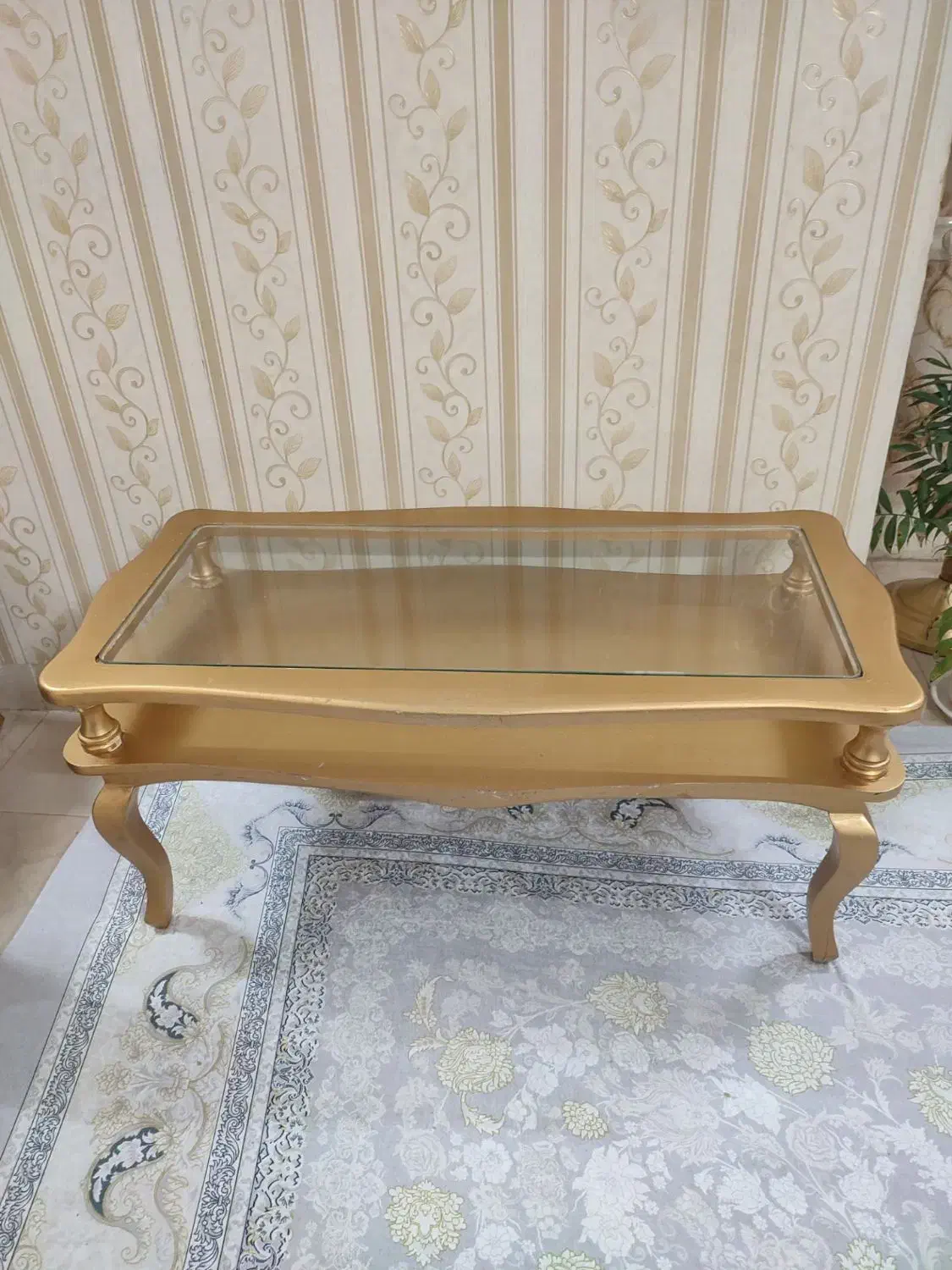 ۳عددجلومبلی یکی چوب اصل راش قیمت ۴۵۰۰|مبلمان خانگی و میز عسلی|کاشمر, |دیوار