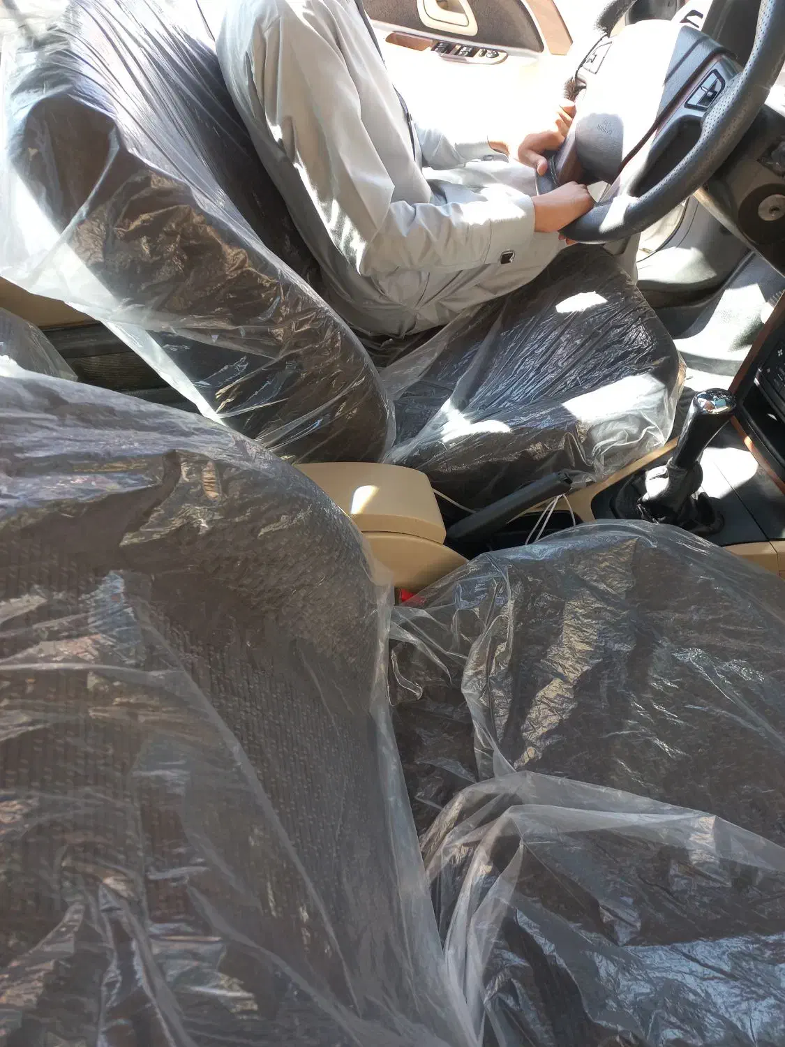 ماشین مدل ۴۰۲|خودرو سواری و وانت|سیب و سوران, |دیوار