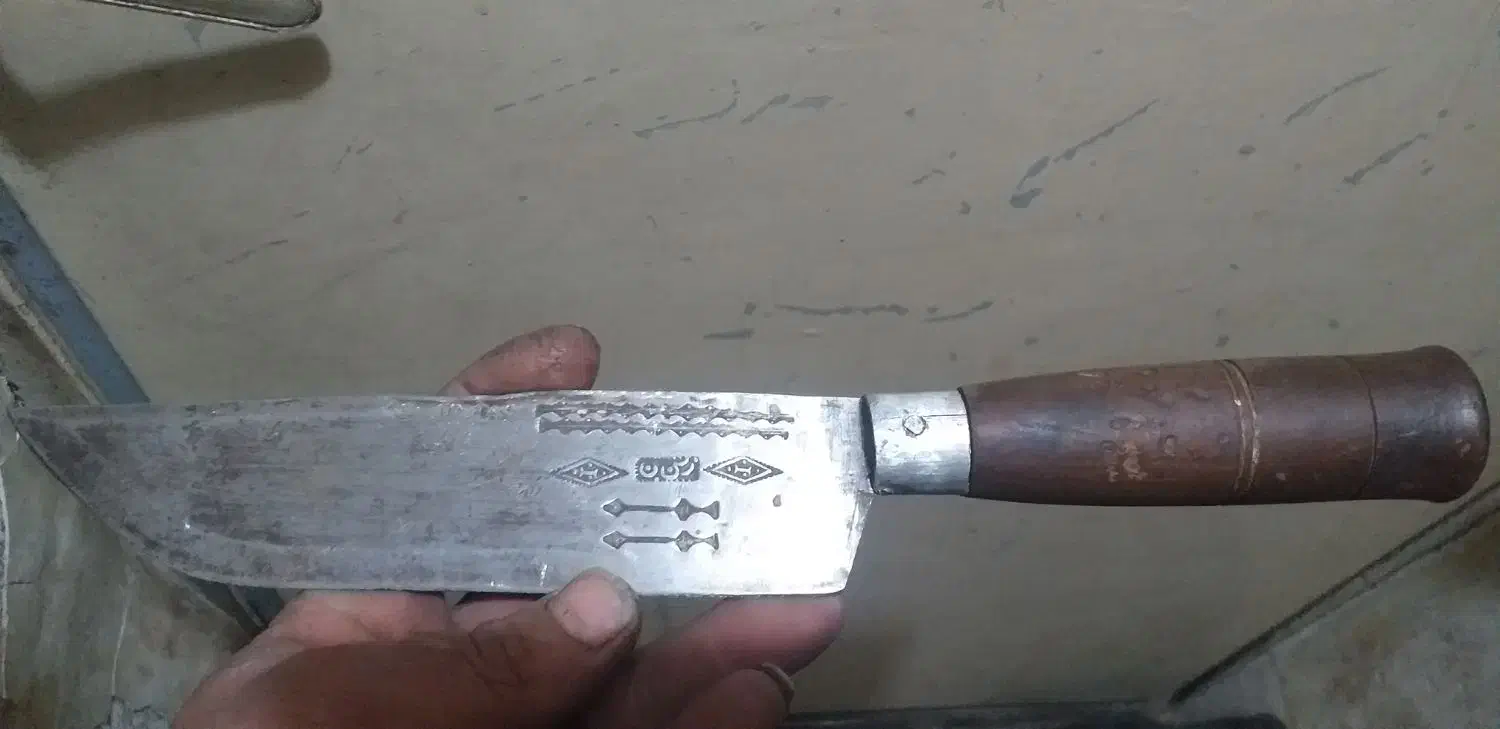 چاقوی دست ساز|کلکسیون اشیاء عتیقه|تبریز, |دیوار