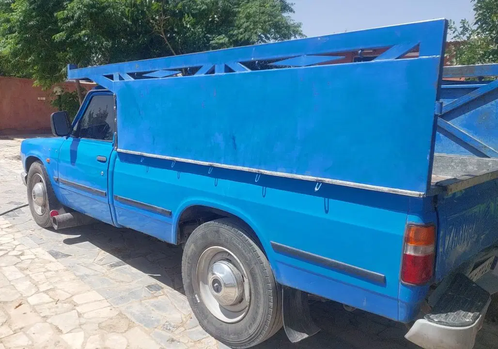 نیسان|خودرو سواری و وانت|بادرود, |دیوار