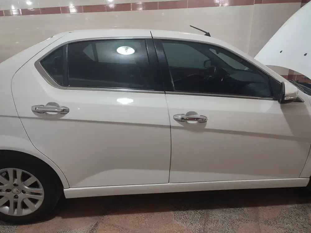 دناپلاس 98رخ مشابه صفر|خودرو سواری و وانت|خرم‌آباد, |دیوار