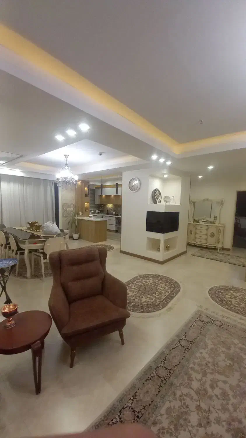 ۱۶۰متر۳خواب در حد هتلینگ ۵ ستاره دریاچه چیتگر