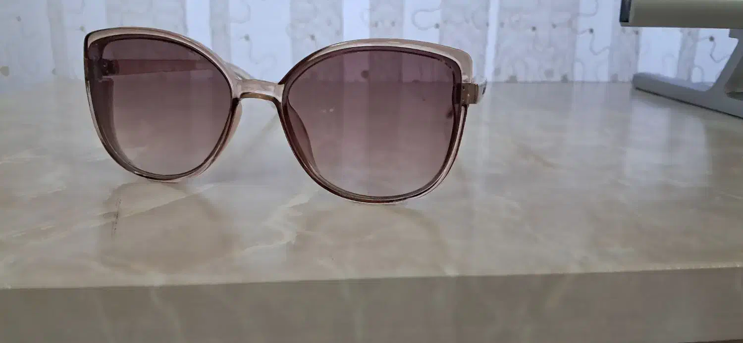 عینک افتابی|زیورآلات و اکسسوری|سبزوار, قصبه اب یمین|دیوار