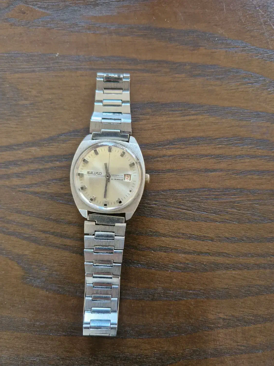 ساعت سیکوقدیمی|ساعت|بابل, |دیوار