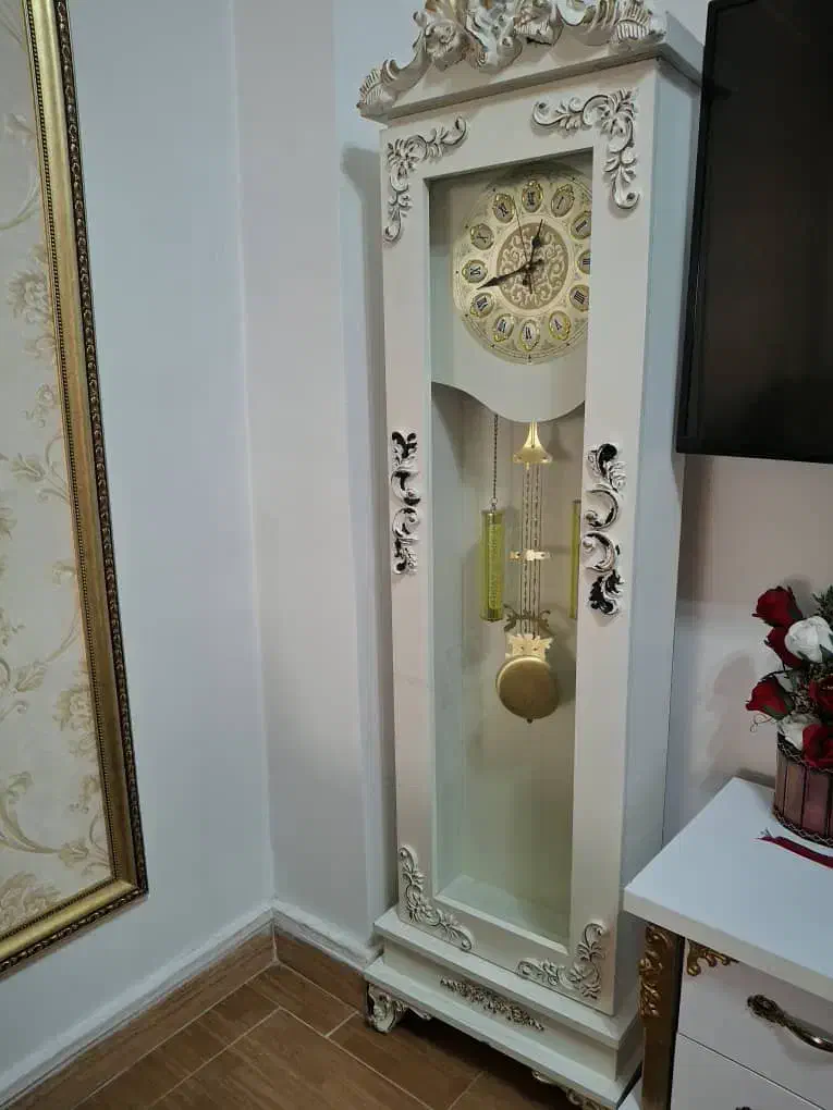 ساعت دیواری و میز|ساعت دیواری و تزئینی|صومعه‌سرا, |دیوار