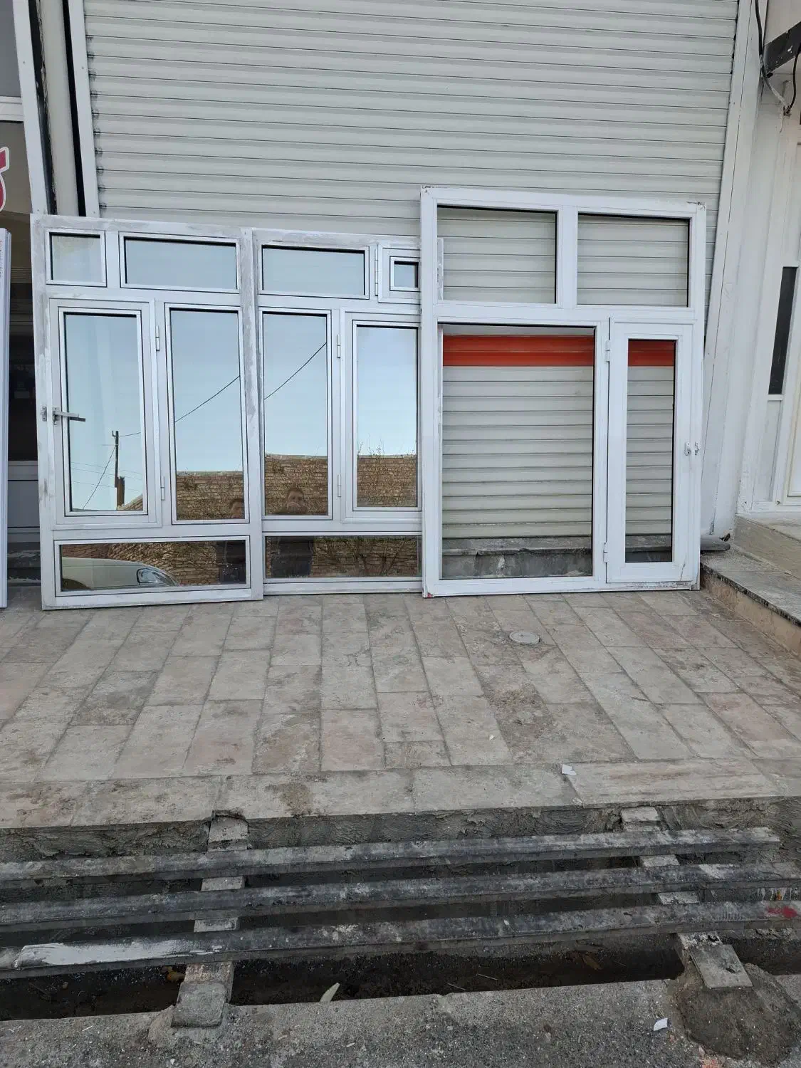 سه عدد پنجره|مصالح و تجهیزات ساختمان|شوط, |دیوار